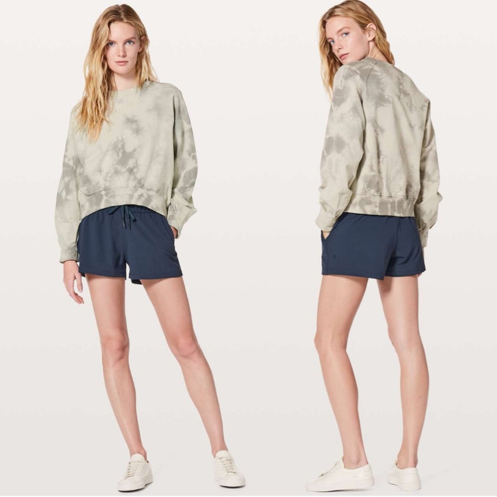 Lululemon Long Sleeve Sweatshirt Top